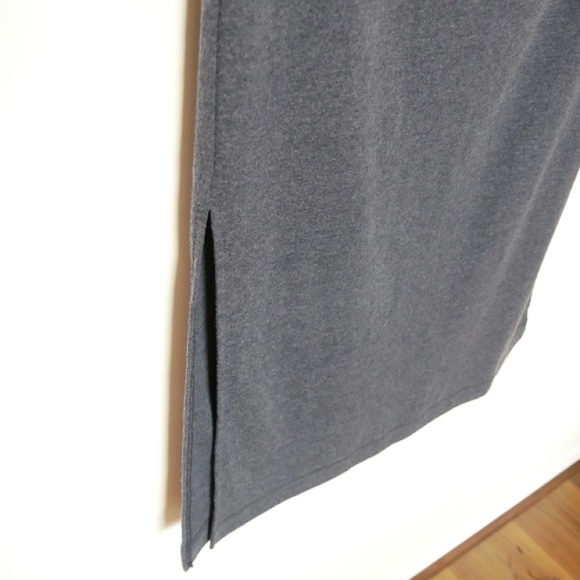 Drawstring waist maxi skirt w. side slit - Picture 2 of 4